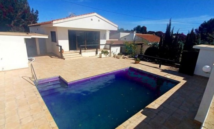 Sale - Villa - Pilar de la Horadada