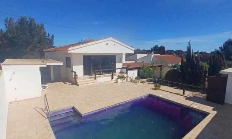 Sale - Villa - Pilar de la Horadada