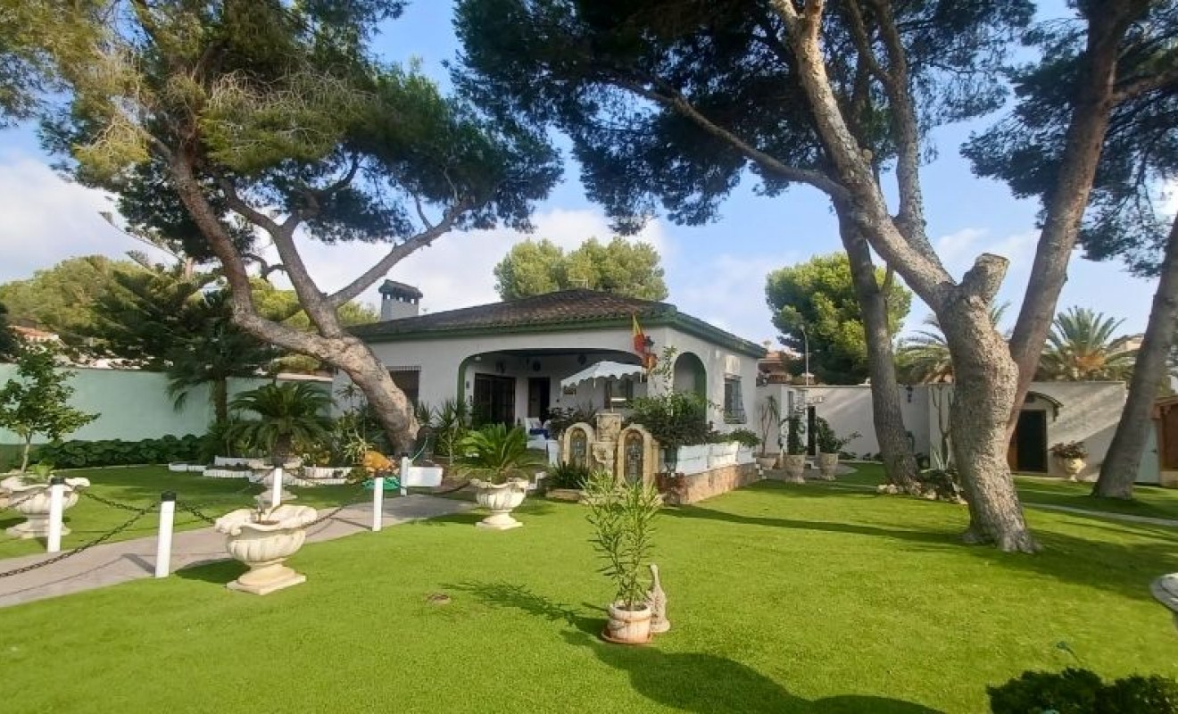 Wederverkoop - Villa - Orihuela Costa