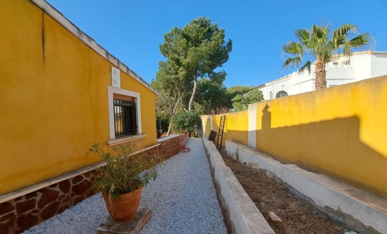 Sale - Villa - Pinar de Campoverde