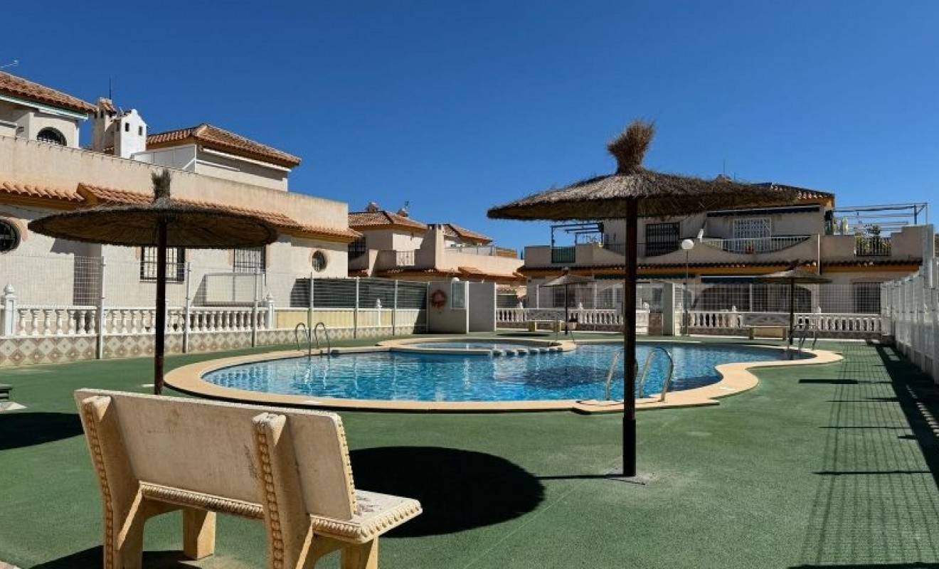 Sale - Villa - Orihuela Costa