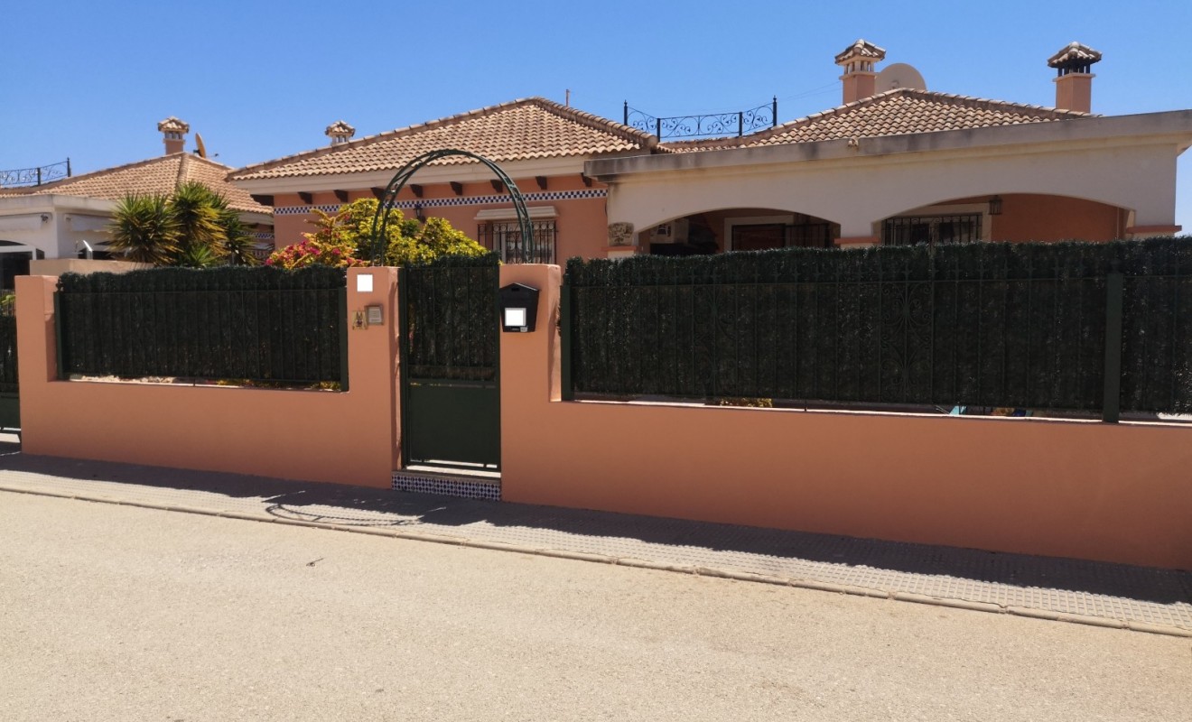 Sale - Villa - Los Montesinos - Los Montesinos - Urb. La Herrada