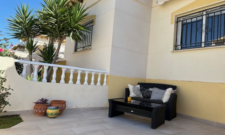 Sale - Semi Detached - Playa Flamenca - Residential Los Naranjos