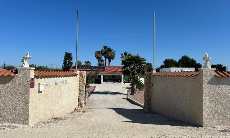 Sale - Detached villa - La Hoya