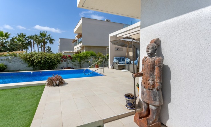 Sale - Villa - Orihuela - Vistabella Golf