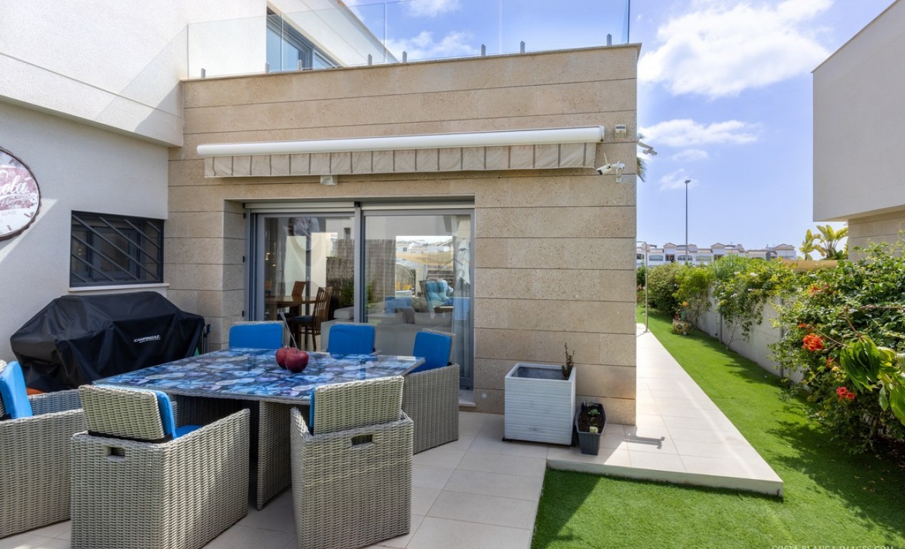 Sale - Villa - Orihuela - Vistabella Golf