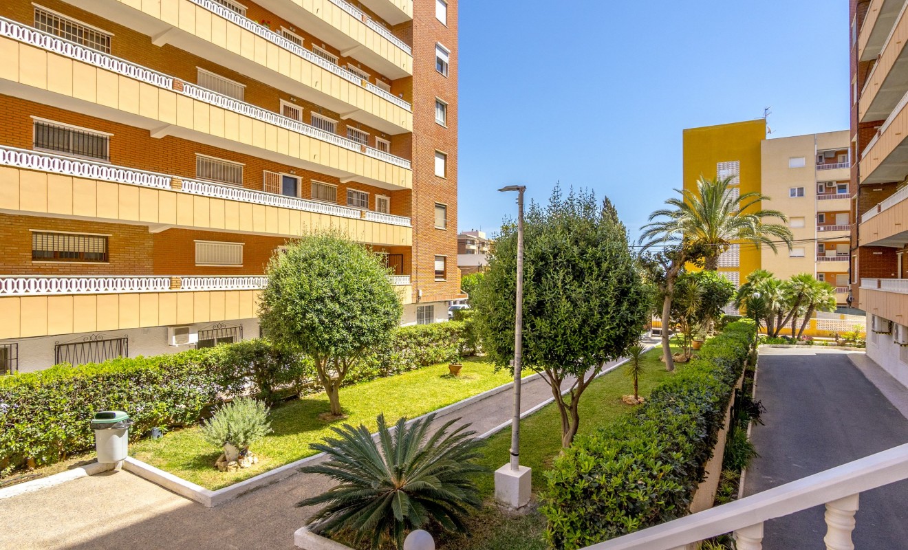 Revente - Appartement - Punta Prima