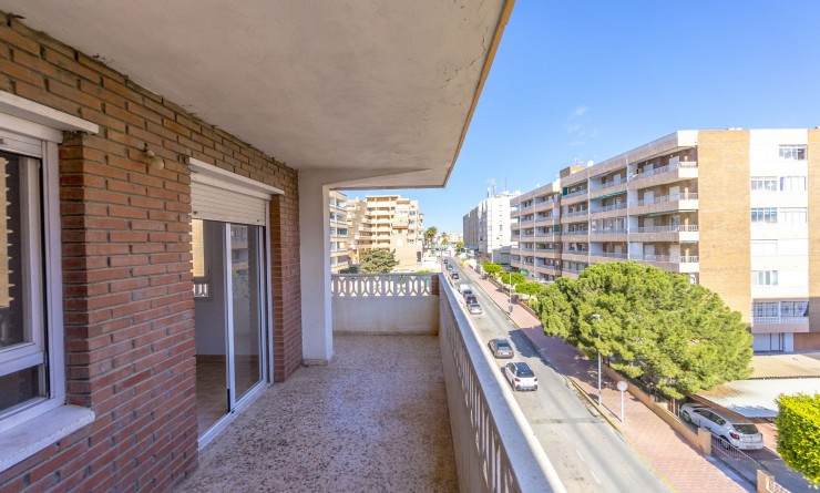 Revente - Appartement - Punta Prima