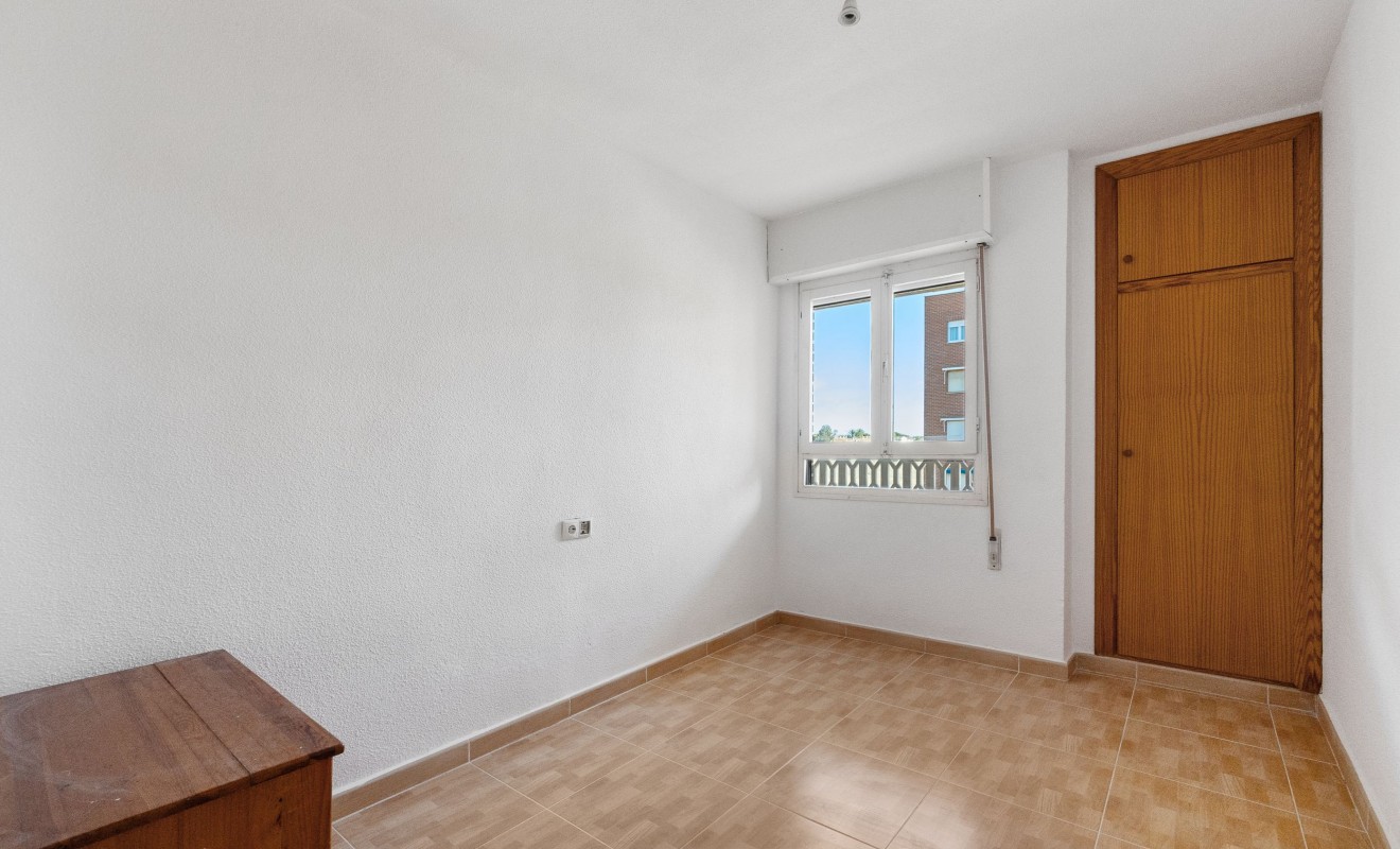 Revente - Appartement - Punta Prima