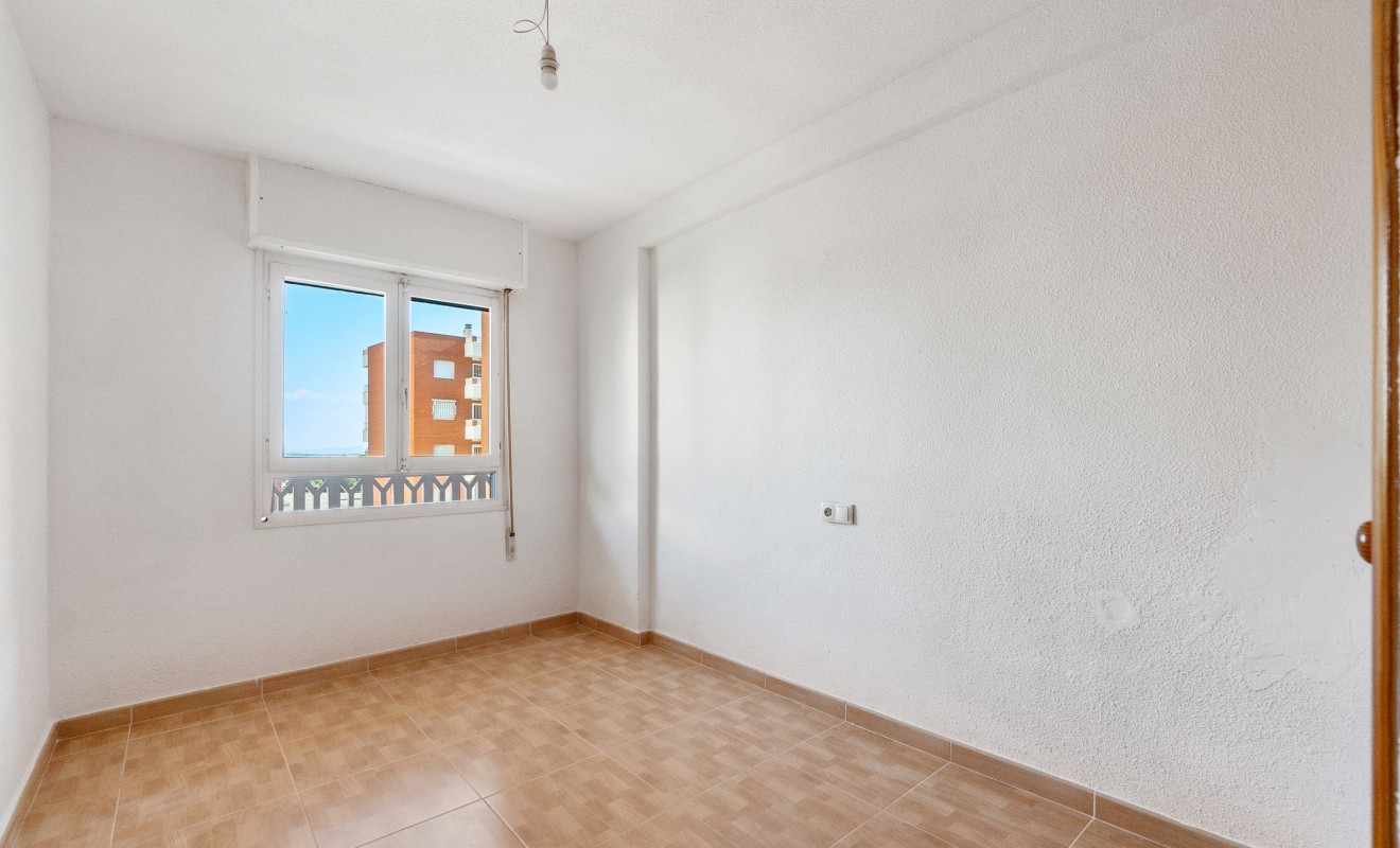 Revente - Appartement - Punta Prima