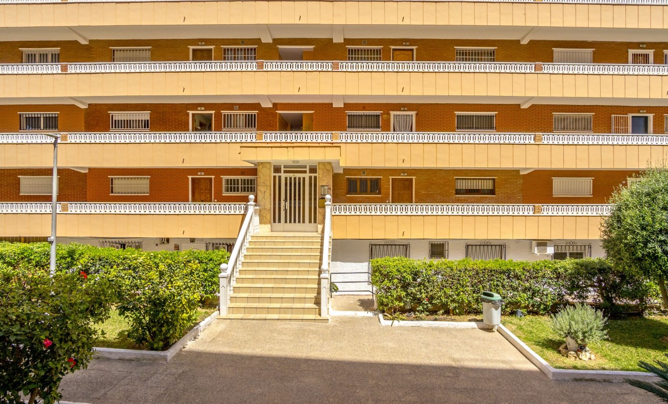 Revente - Appartement - Punta Prima