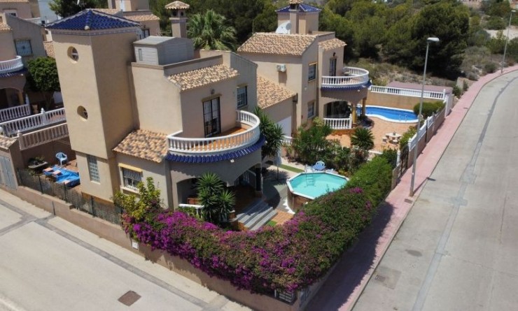 Wederverkoop - Villa - Orihuela Costa