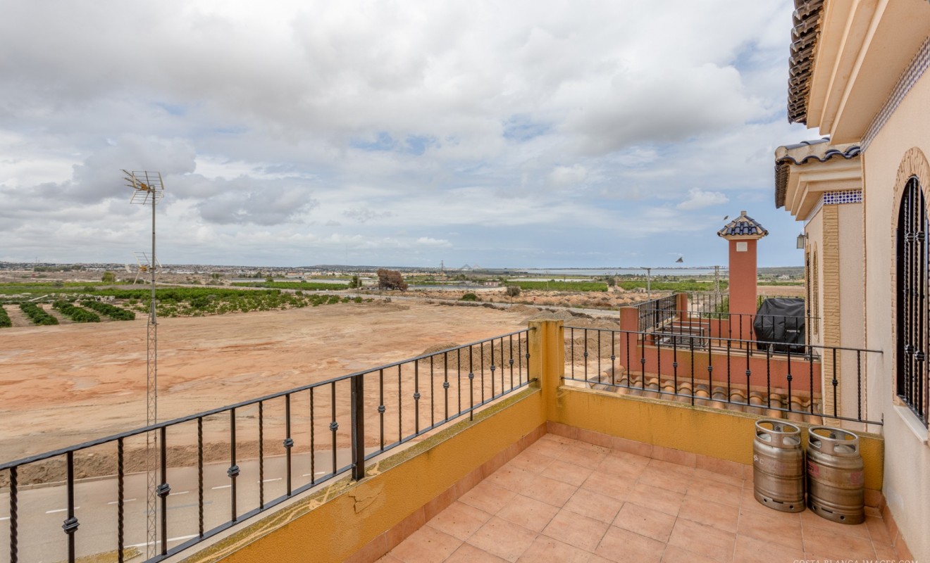 Sale - Villa - Los Montesinos - Los Montesinos - Urb. La Herrada