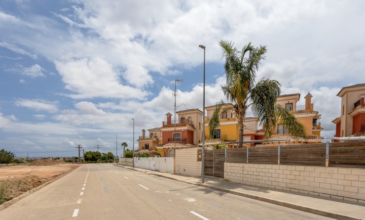 Revente - Villa - Los Montesinos - Los Montesinos - Urb. La Herrada