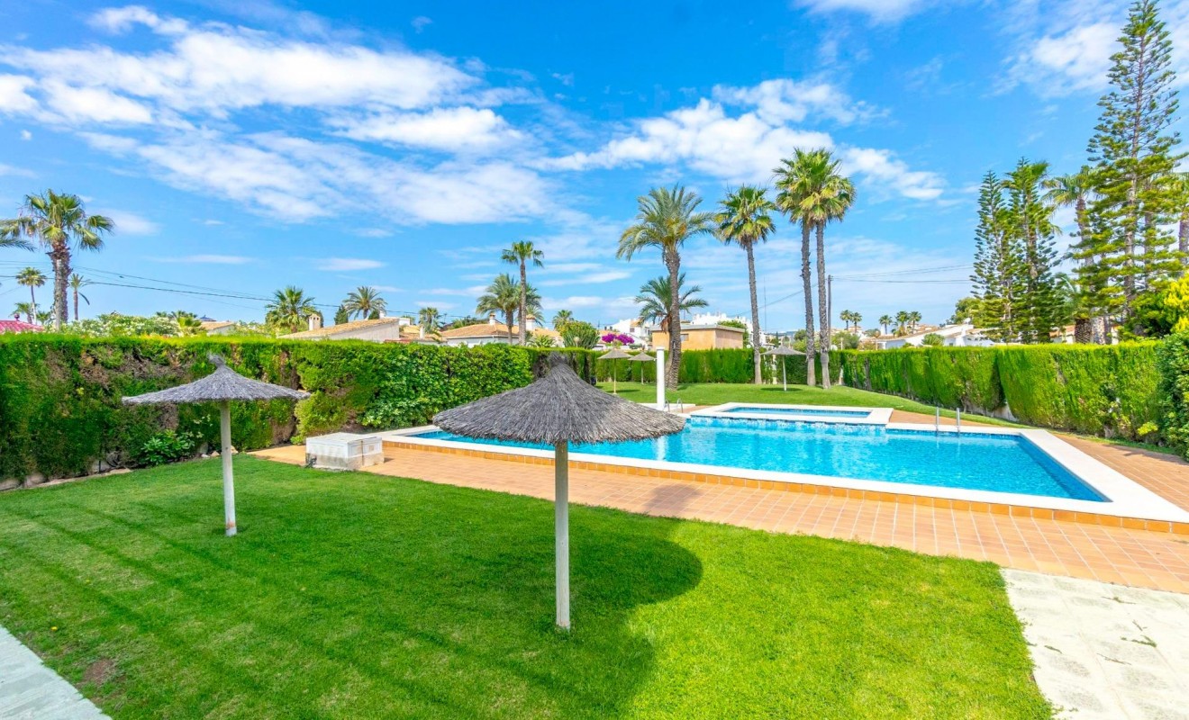 Sale - Flat - Orihuela Costa - Playa Flamenca