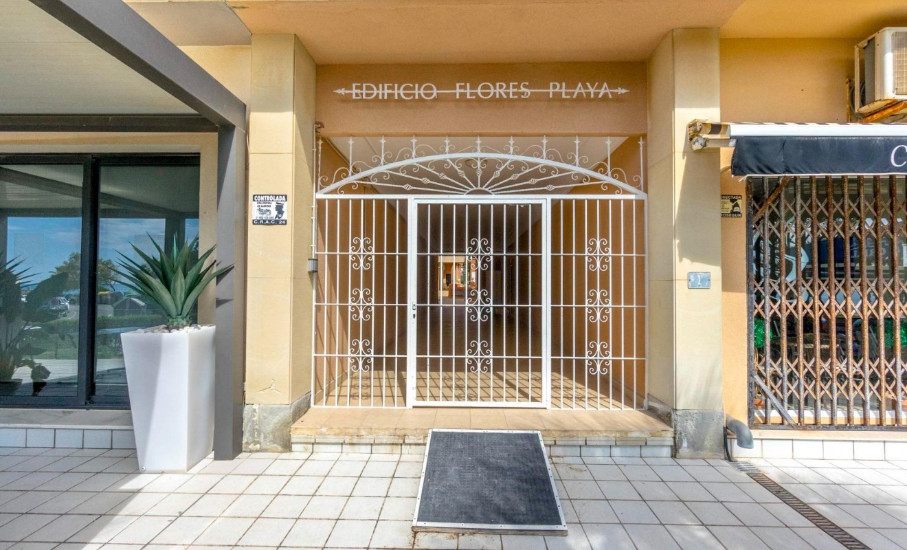 Sale - Flat - Orihuela Costa - Playa Flamenca