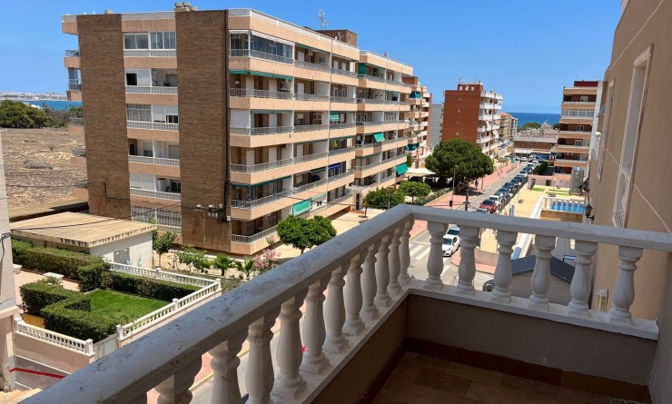 Revente - Apartment / flat - Punta Prima - Punta Prima Torrevieja