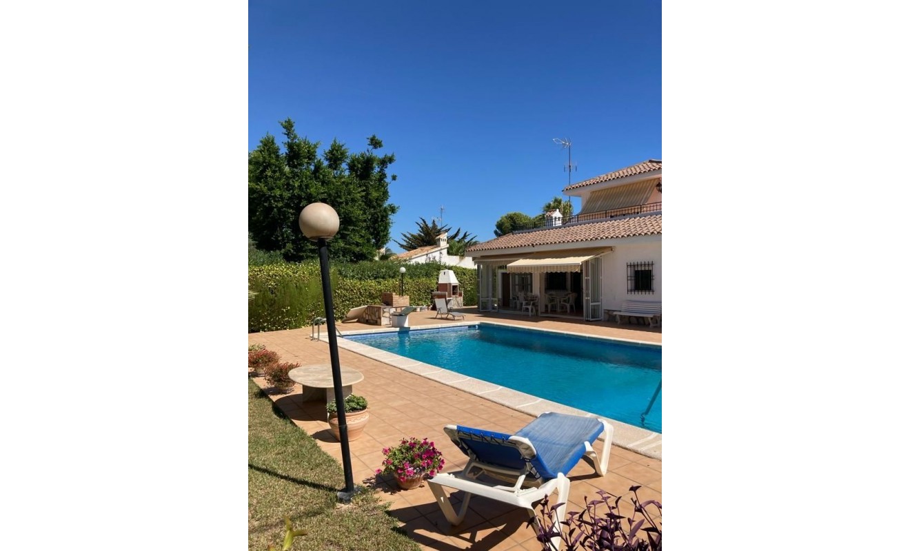 Wederverkoop - Villa - Orihuela Costa