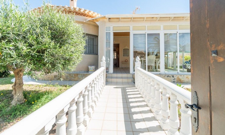 Wederverkoop - Villa - Orihuela Costa - Playa Flamenca