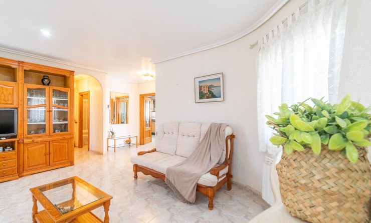 Sale - Villa - Orihuela Costa - Playa Flamenca