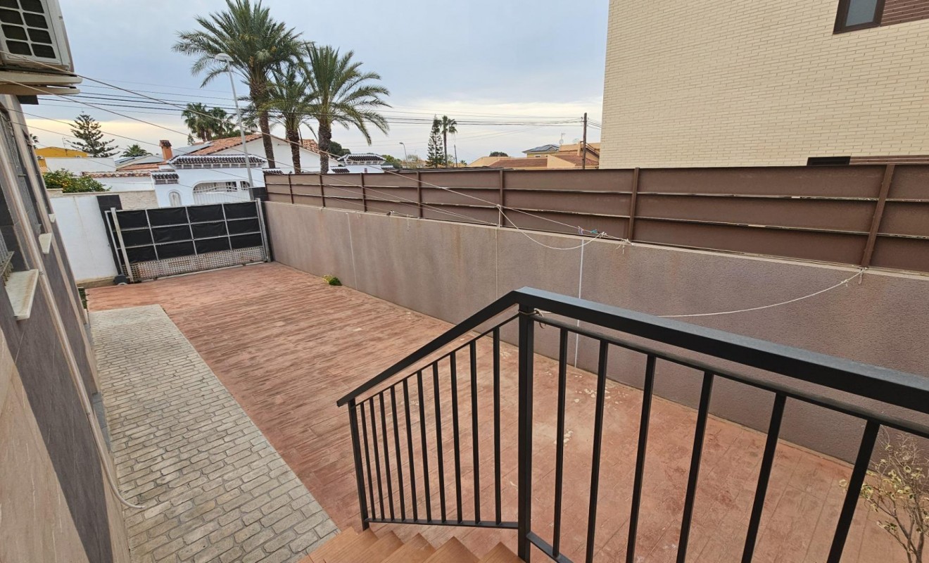 Sale - Villa - Torrevieja