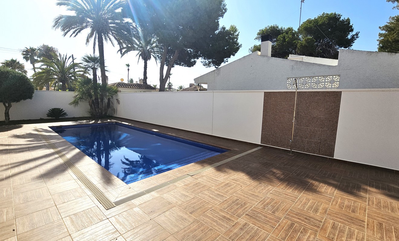 Wederverkoop - Villa - Cabo Roig