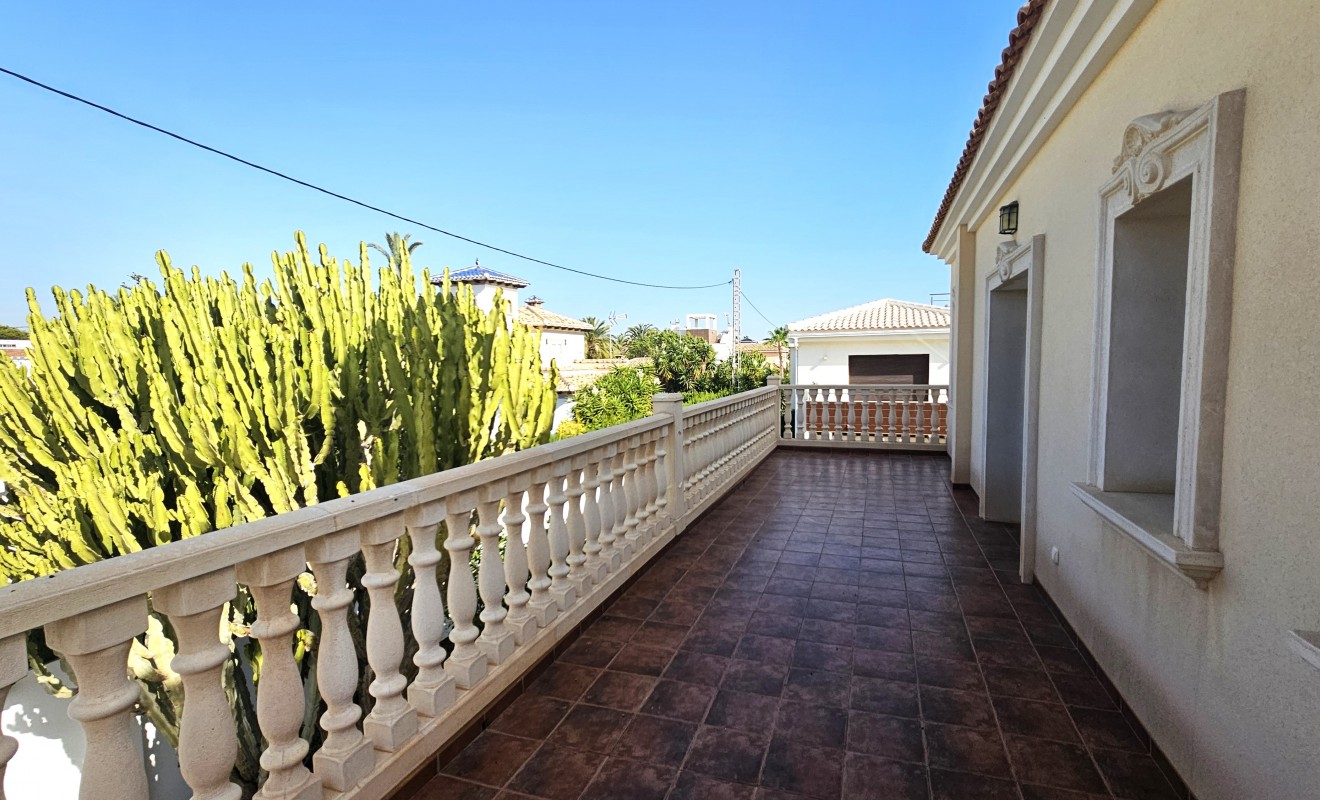 Wederverkoop - Villa - Cabo Roig