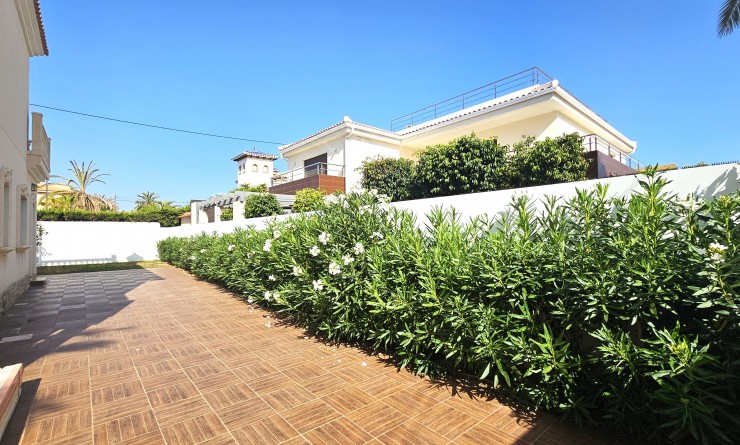 Wederverkoop - Villa - Cabo Roig