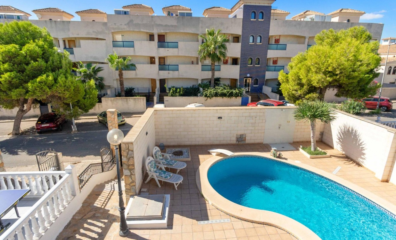 Wederverkoop - Villa - Orihuela Costa - La Zenia