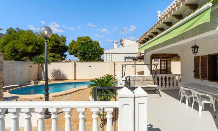 Wederverkoop - Villa - Orihuela Costa - La Zenia