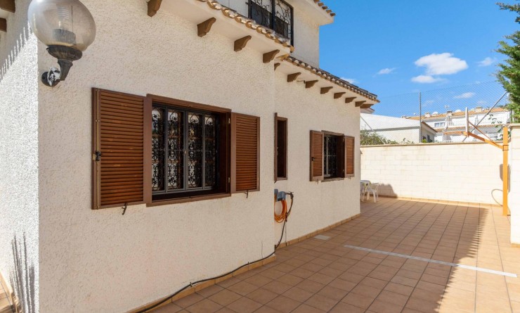 Wederverkoop - Villa - Orihuela Costa - La Zenia