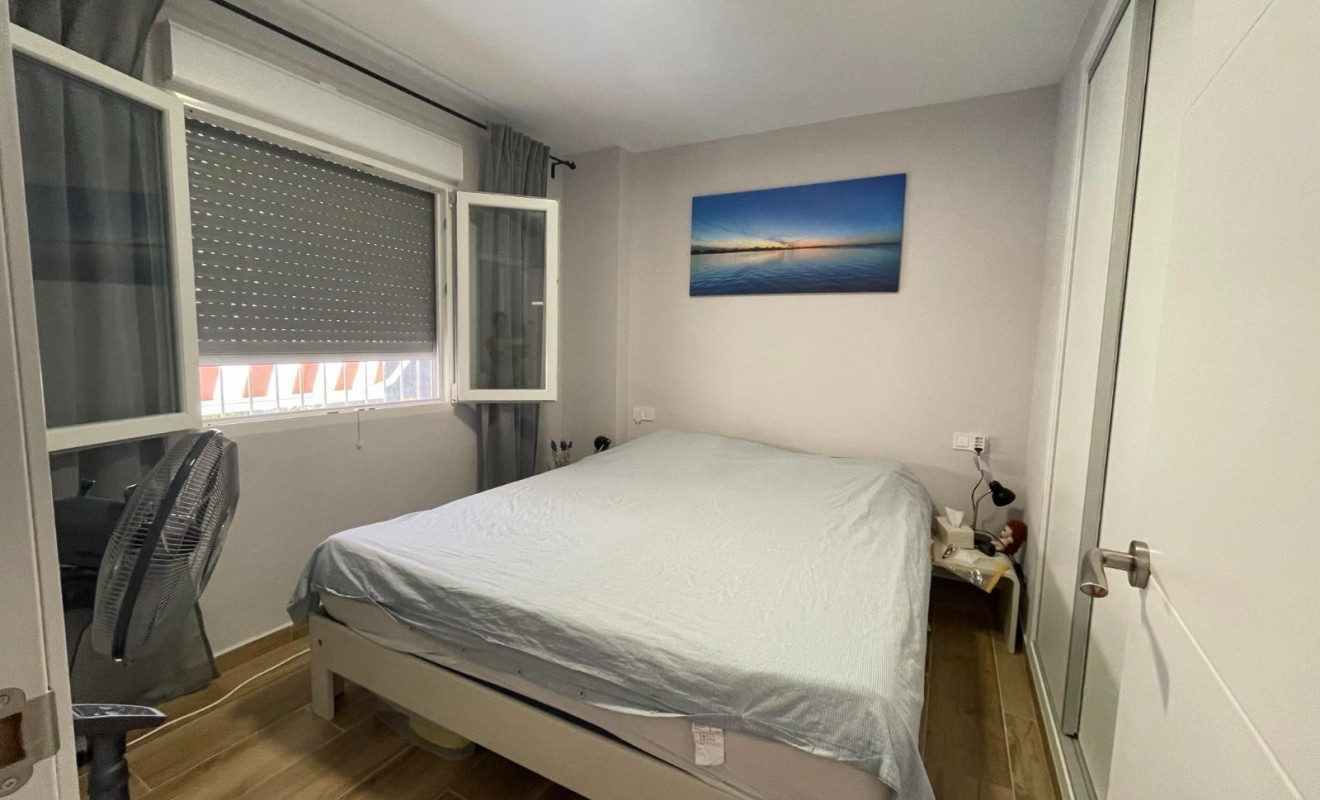 Wederverkoop - Appartement - Torrevieja - torrevieja