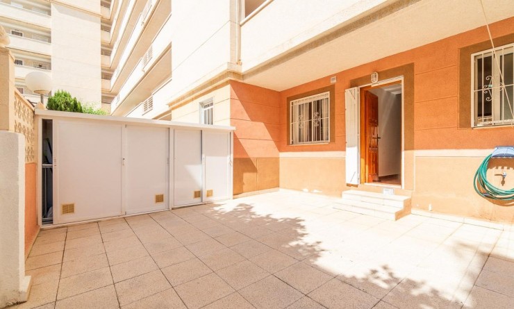 Revente - Appartement - Torrevieja - Nueva Torrevieja