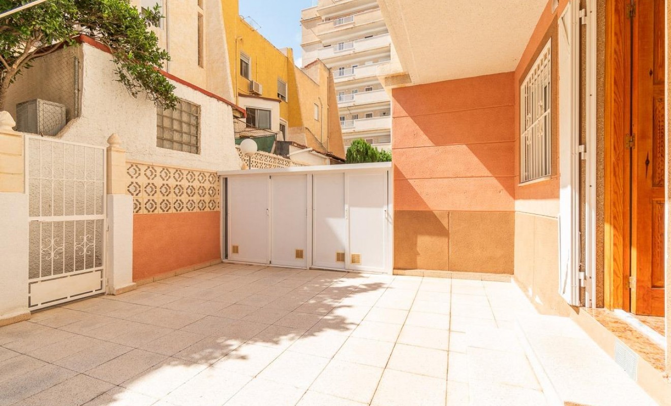 Revente - Appartement - Torrevieja - Nueva Torrevieja