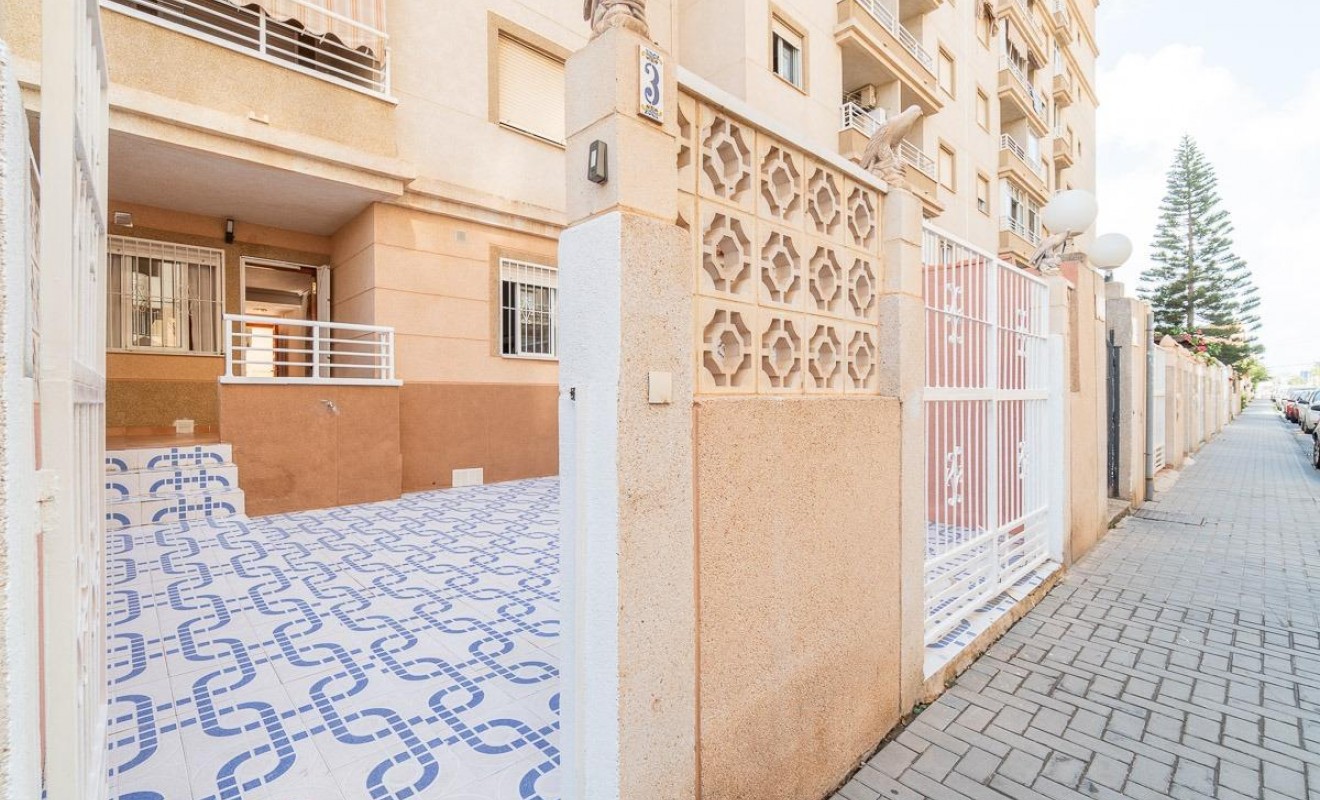 Revente - Appartement - Torrevieja - Nueva Torrevieja