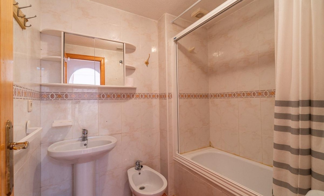 Revente - Appartement - Torrevieja - Nueva Torrevieja