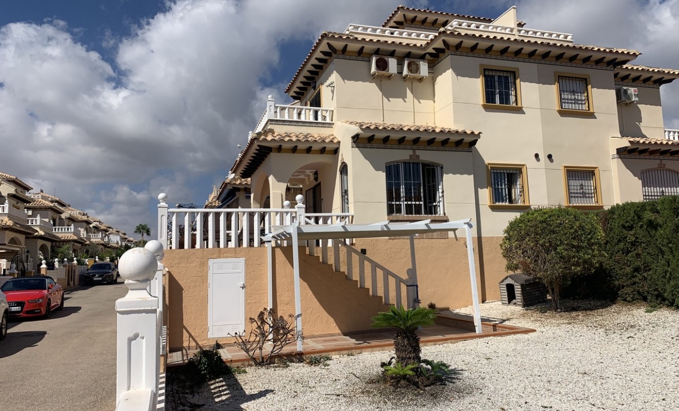 Wederverkoop - Quad Villa - Lomas de Cabo Roig