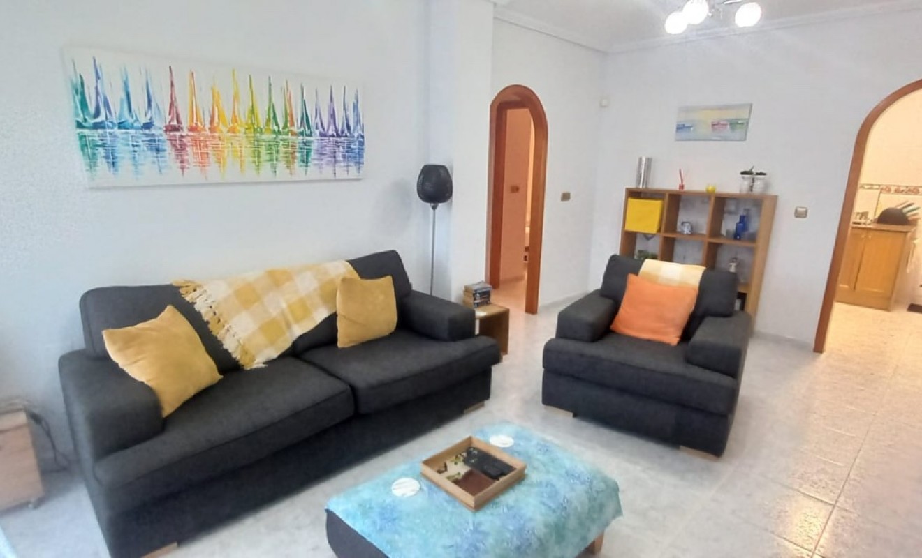 Sale - Apartment - Villamartín