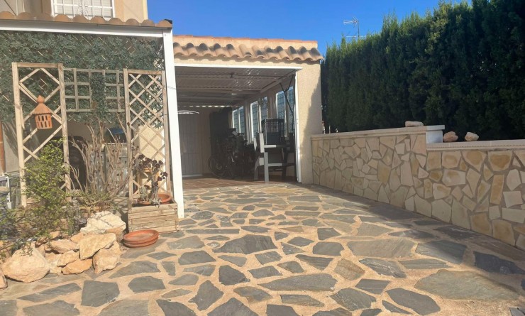 Wederverkoop - House - Townhouse - San Miguel de Salinas - san miguel