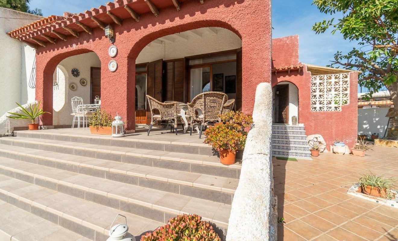 Revente - Villa - Orihuela Costa - Punta Prima