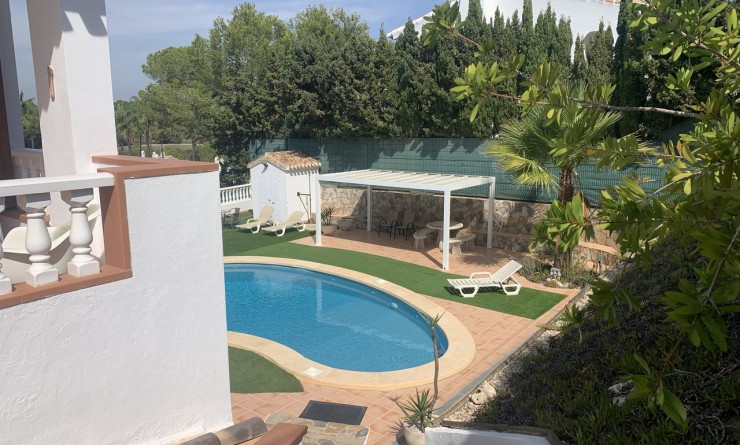 Sale - Villa - Villamartin, Orihuela Costa