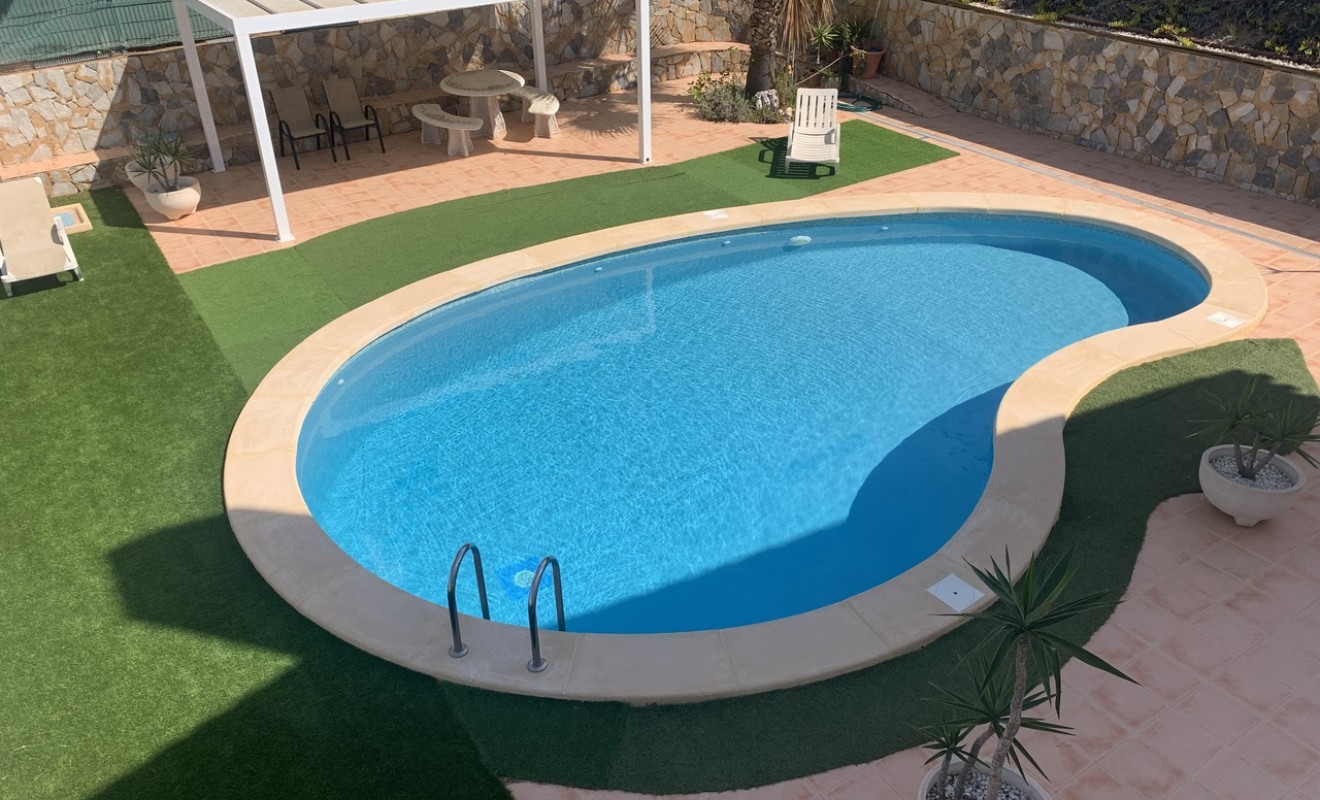 Sale - Villa - Villamartin, Orihuela Costa