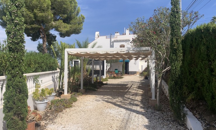 Sale - Villa - Villamartin, Orihuela Costa