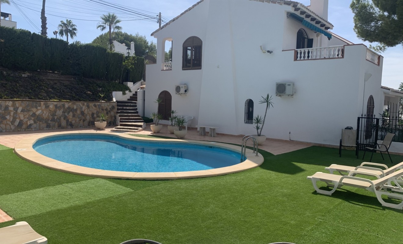 Sale - Villa - Villamartin, Orihuela Costa