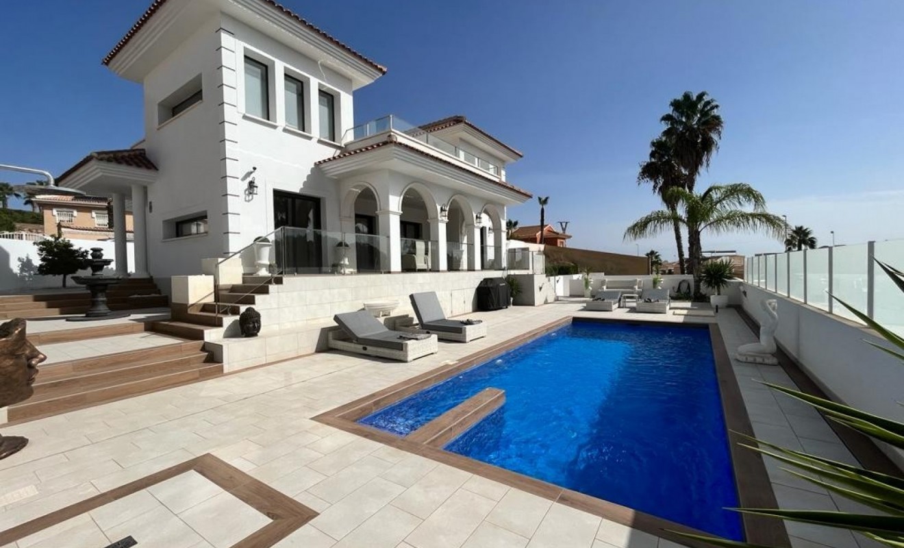 Wederverkoop - Detached House / Villa - Ciudad Quesada