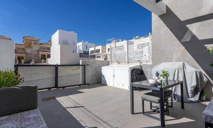 Sale - Town House - Orihuela Costa - Villamartín