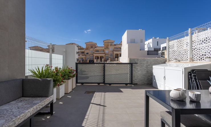 Sale - Town House - Orihuela Costa - Villamartín