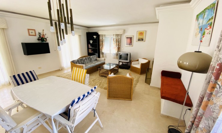 Sale - Villa - La Zenia