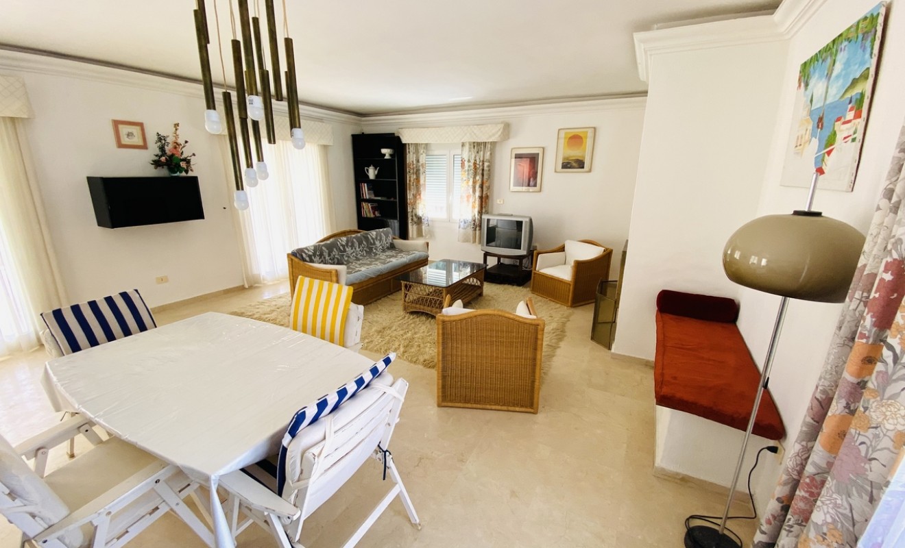 Sale - Villa - La Zenia