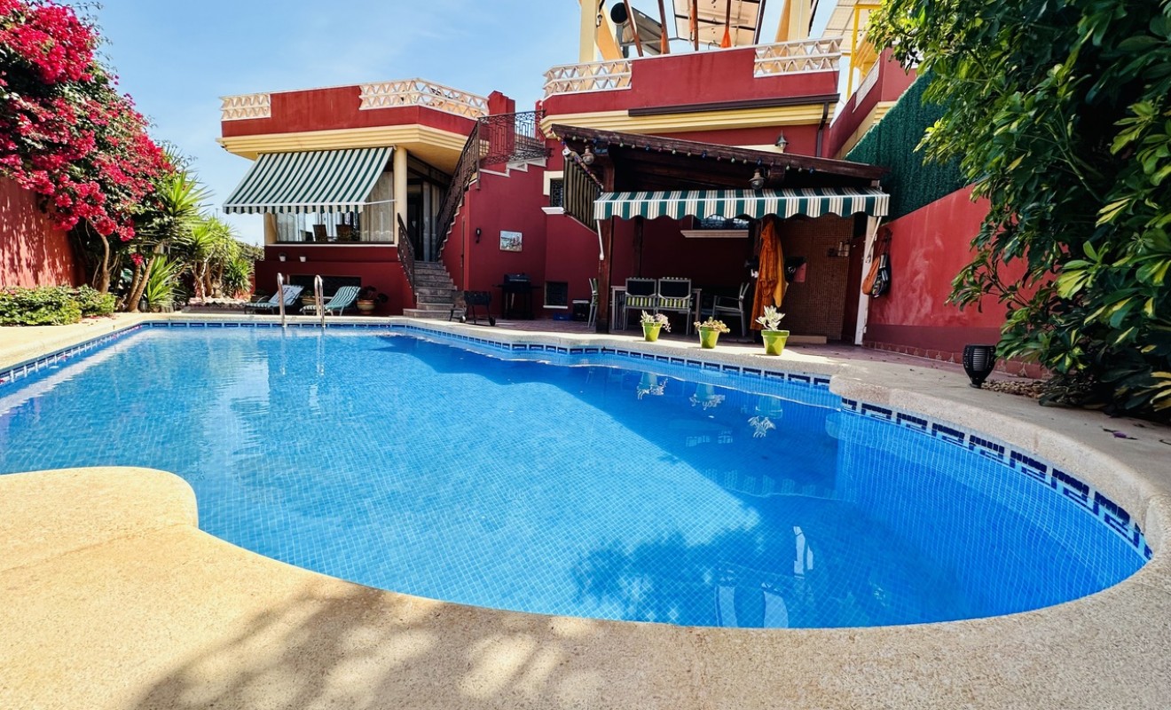 Sale - Villa - Cuidad Quesada